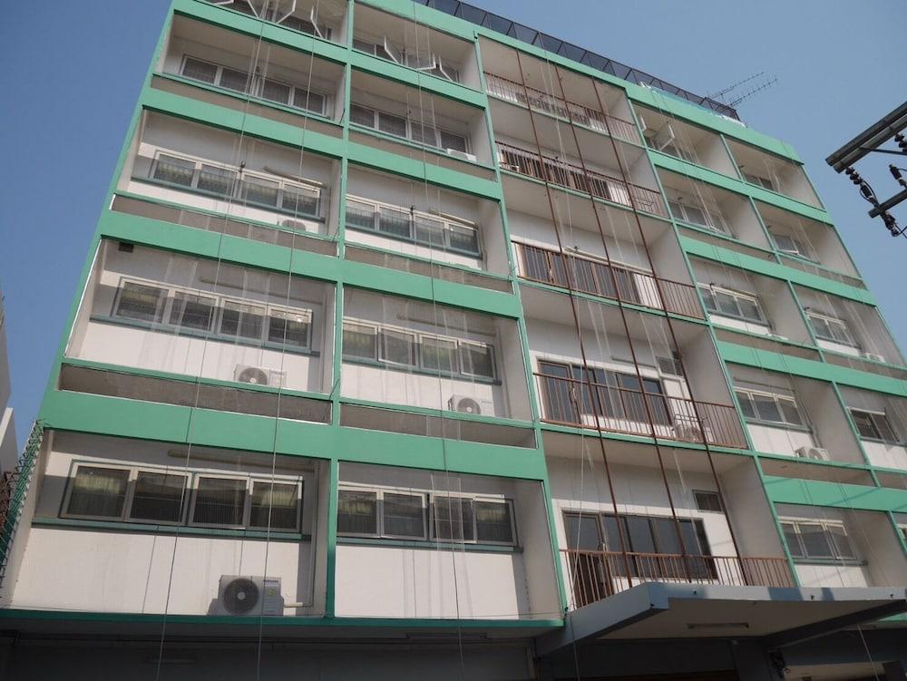 Pakchong Phubade Hotel Экстерьер фото